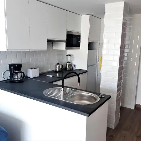 Apartment Vistamar Europark 74 *